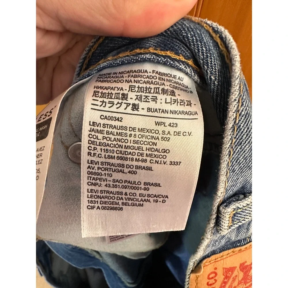 Levis 550 Relaxed Fit Tapered Leg Jeans Mens Medium Wash Blue Denim 48x30